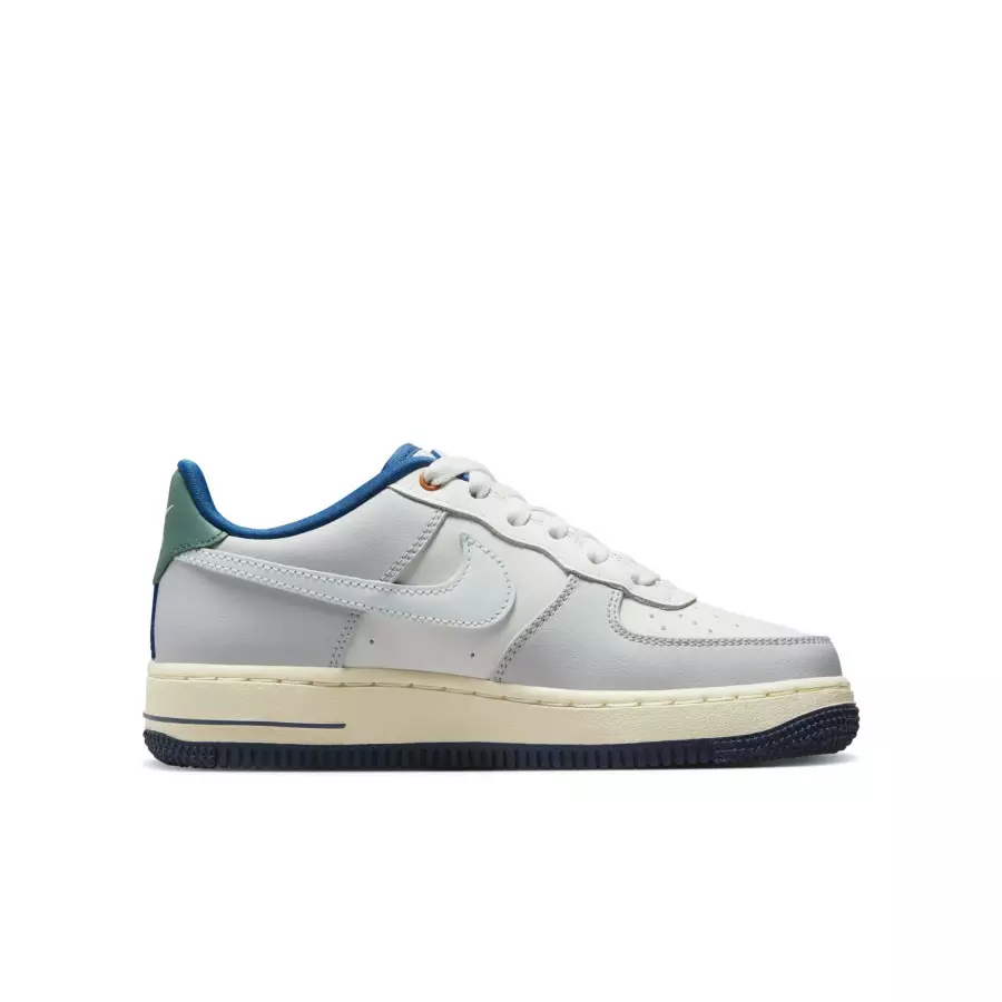 Nike-Air-Force-1-Low-Sunny-Sports-Club-HM3721-111-2