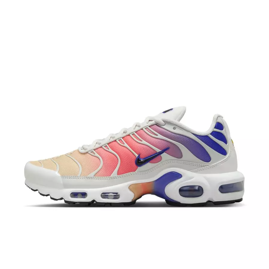 Nike-Air-Max-Plus-Platinum-Tint-Persian-Violet-Light-Wild-Mango-DZ3670-003-0