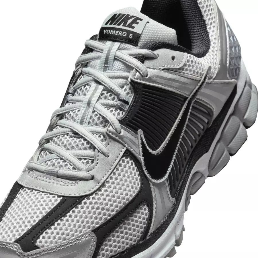 Nike-Zoom-Vomero-5-Metallic-Silver-FJ4151-004-6