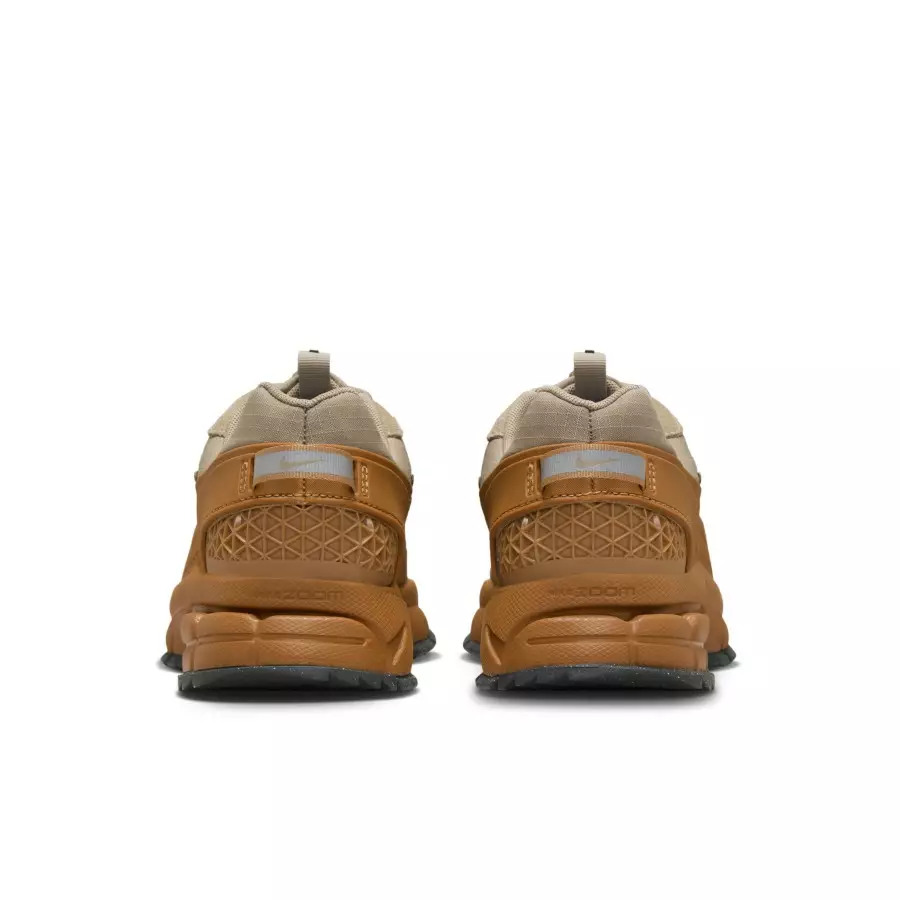 Nike-Zoom-Vomero-5-Roam-HQ2181-200-5