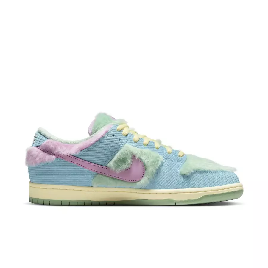 Verdy-x-Nike-SB-Dunk-Low-Visty-FN6040-400-2