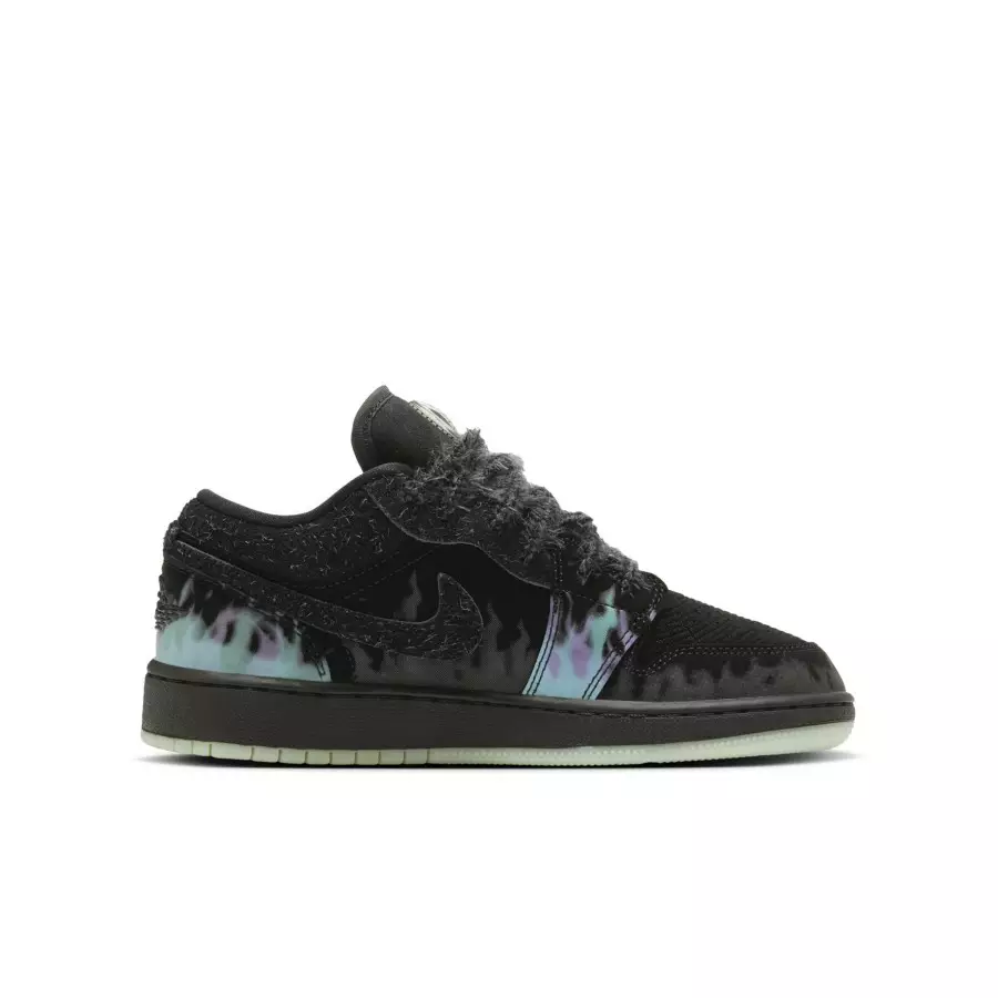 Air-Jordan-1-Low-Halloween-HQ3442-001-2