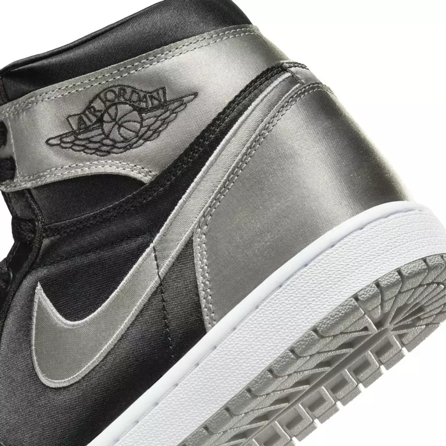 Air-Jordan-1-Retro-High-OG-Satin-Shadow-FD4810-010-7