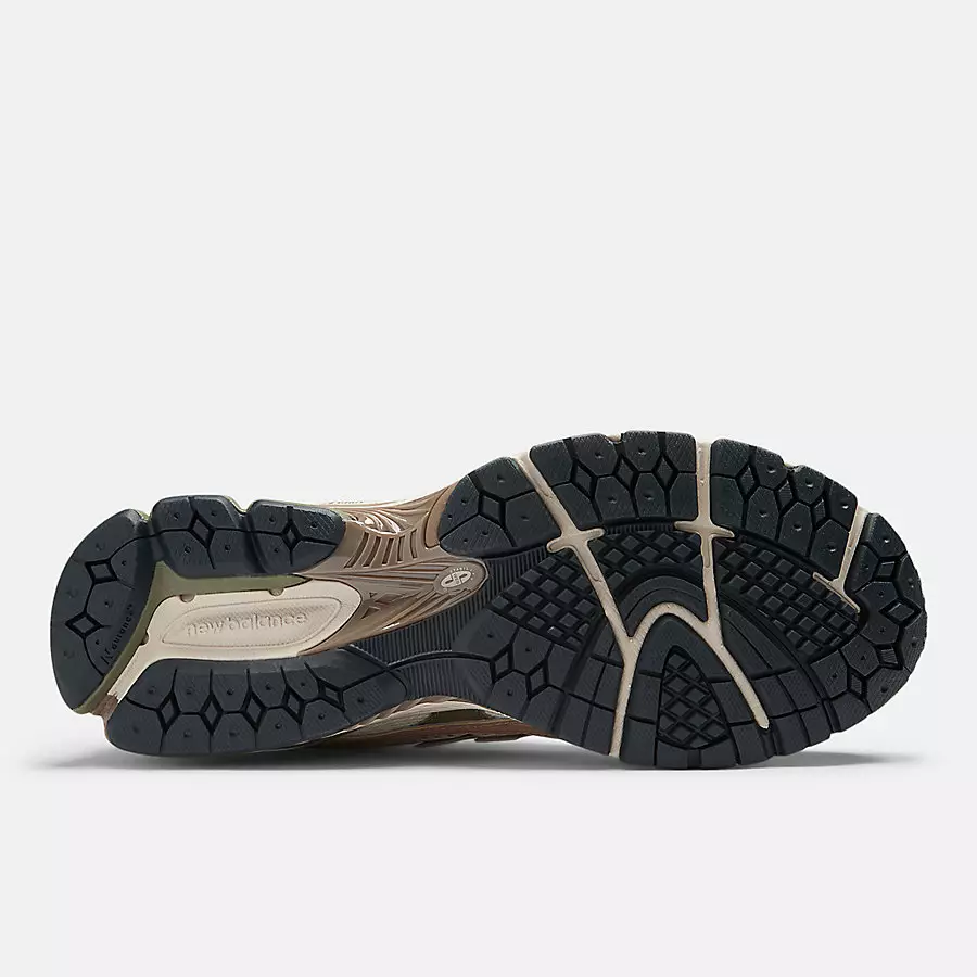 New-Balance-1906U-Dark-Olivine-M1906NE-4