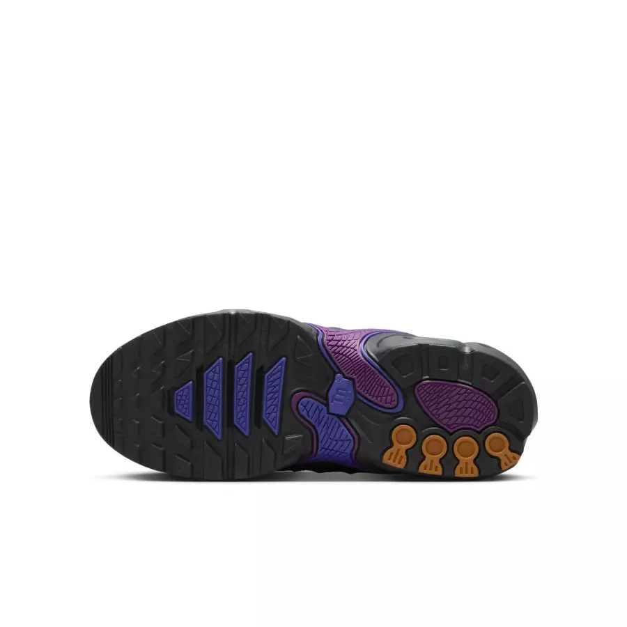 Nike-Air-Max-Plus-Drift-GS-FV5921-001-1