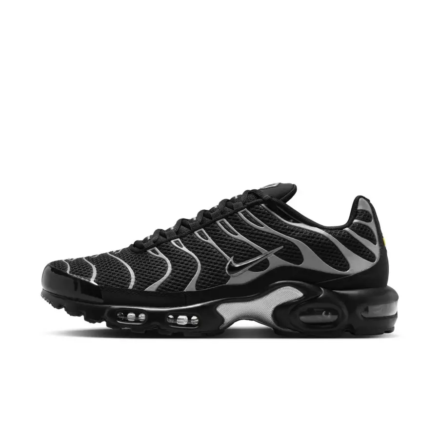 Nike-Air-Max-Plus-Reflective-HQ3029-001-0