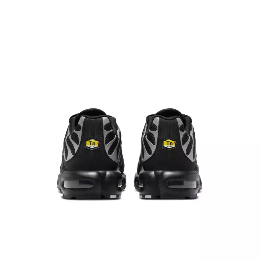 Nike-Air-Max-Plus-Reflective-HQ3029-001-5