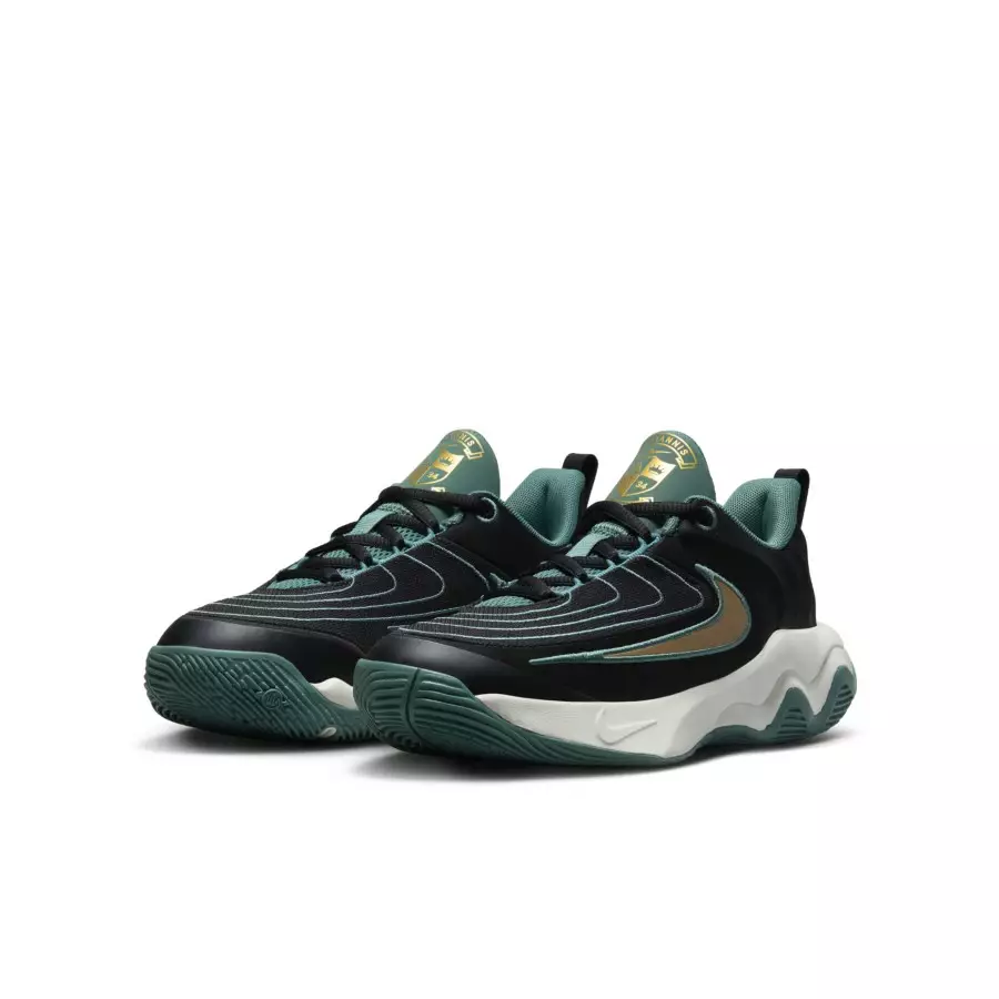 Nike-Giannis-Immortality-4-HV9127-001-4