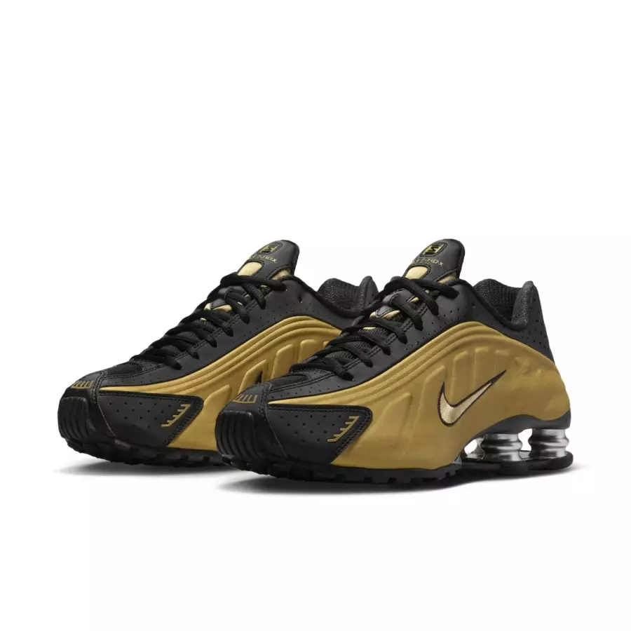Nike-Shox-R4-Black-Metallic-Gold-Metallic-Silver-AR3565-005-4
