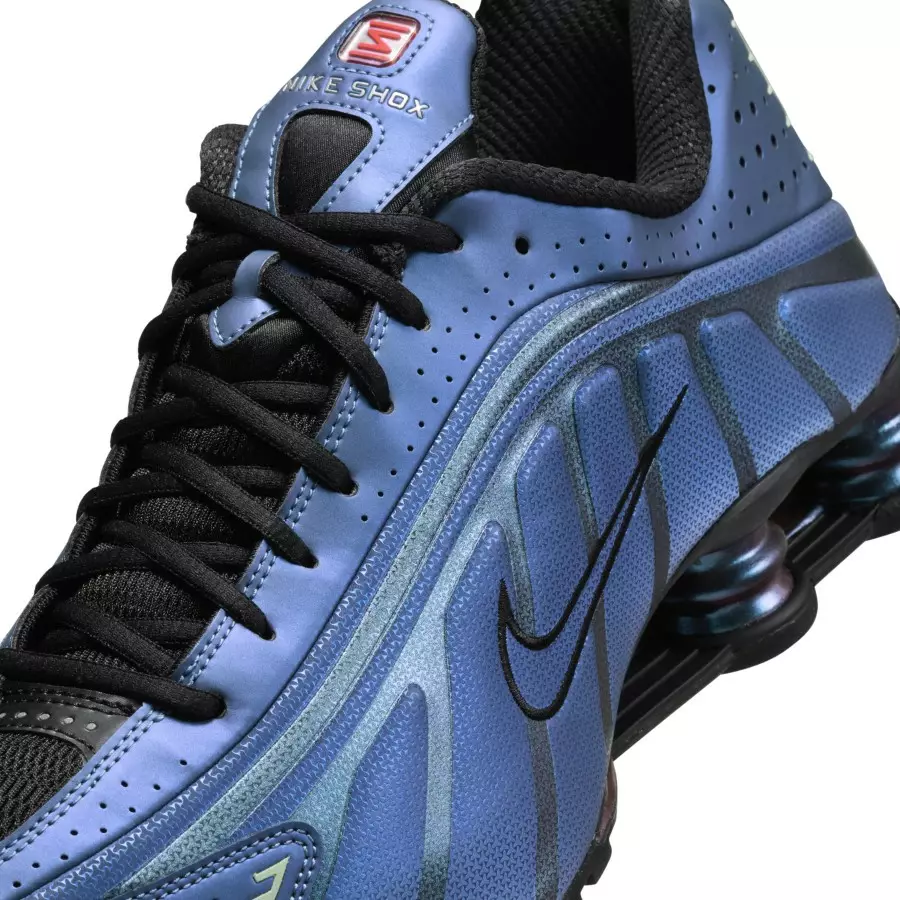 Nike-Shox-R4-Iridescent-Purple-HQ3446-001-6