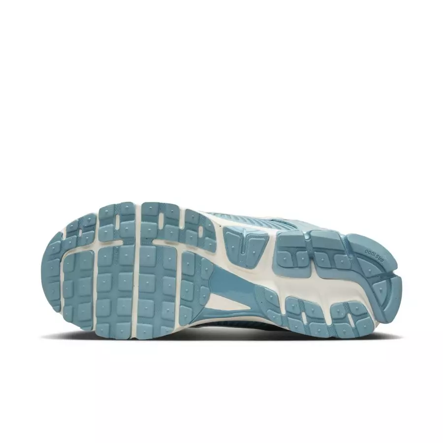 Nike-Zoom-Vomero-5-Denim-Turquoise-HF1553-400-1