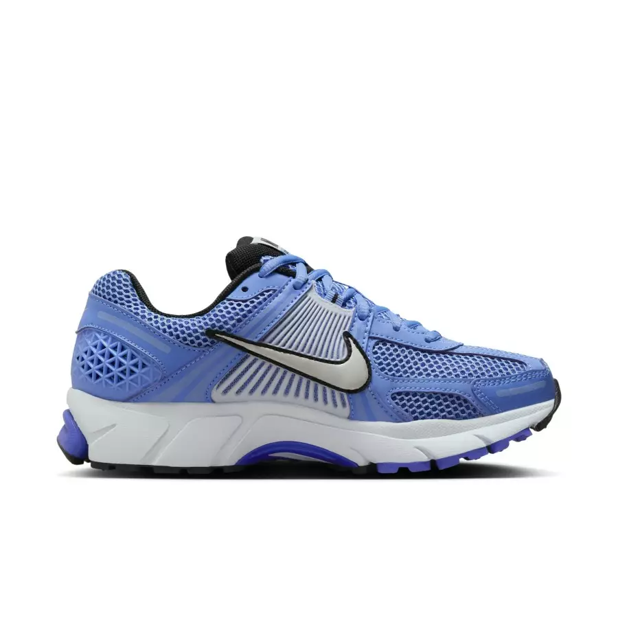 Nike-Zoom-Vomero-5-Royal-Pulse-FJ2028-400-2