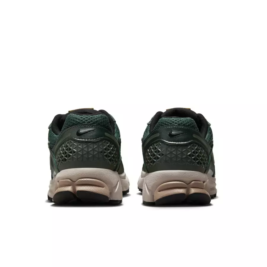 Nike-Zoom-Vomero-5-Vintage-Green-Chrome-Light-Orewood-Brown-Hemp-FN6742-300-5