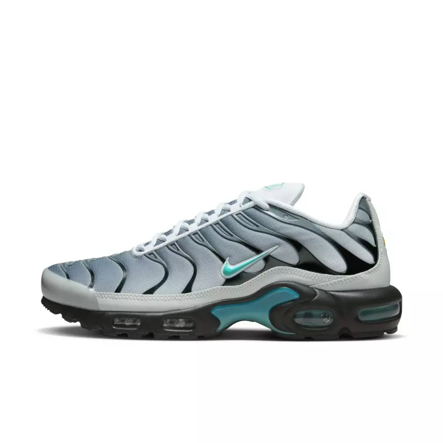 One-Block-Down-x-Nike-Air-Max-Plus-Clear-Fog-FZ3308-001-0