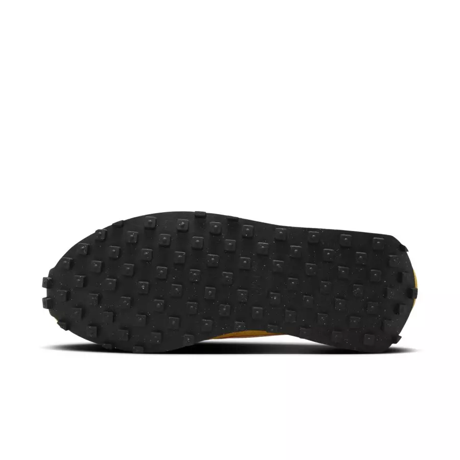 Nike-LD-1000-SP-University-Gold-FQ9079-700-1