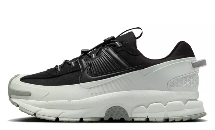 Nike Zoom Vomero 5 Roam Black Light Silver