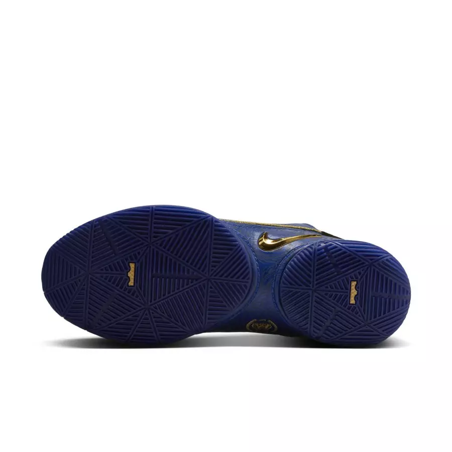 Nike-LeBron-22-Monopoly-HV5145-400-1