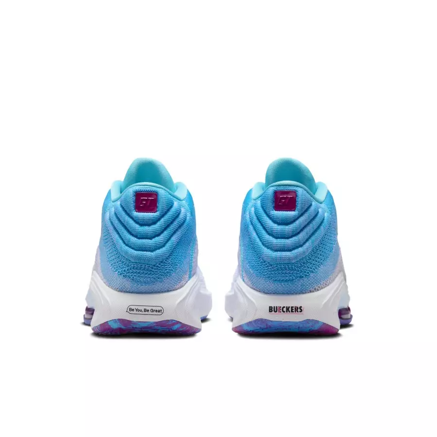Paige-Bueckers-x-Nike-Zoom-GT-Hustle-3-HJ7679-900-5