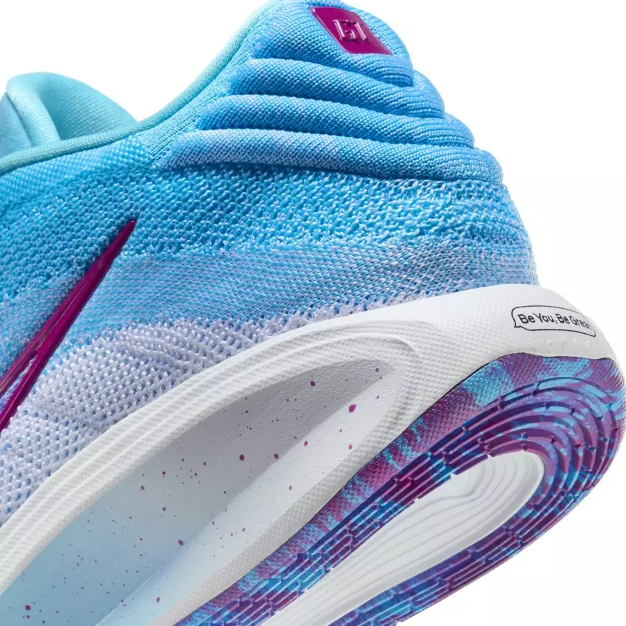 Paige-Bueckers-x-Nike-Zoom-GT-Hustle-3-HJ7679-900-7
