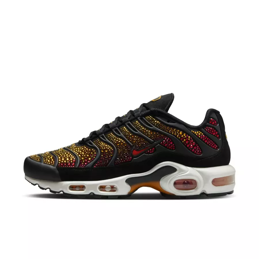 Swarovski-x-Nike-Air-Max-Plus-Pimento-FZ9042-001-0
