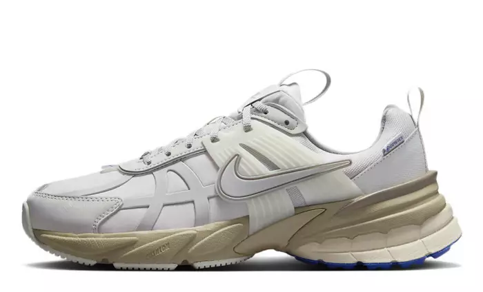 Nike V2K Run Gore-Tex Light Bone