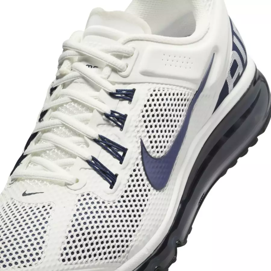Nike-Air-Max-2013-Midnight-Navy-HF3660-101-6