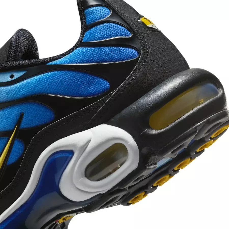 Nike-Air-Max-Plus-Hyper-Blue-DX0755-001-7