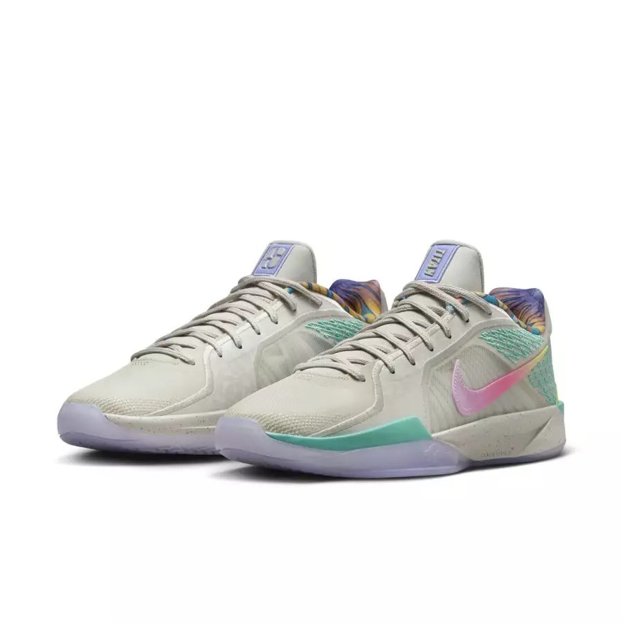 Titan-x-Nike-Sabrina-2-HQ1846-001-4