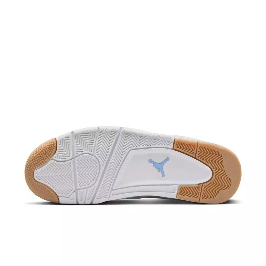 Air-Jordan-4-RM-University-Blue-FQ7939-104-1