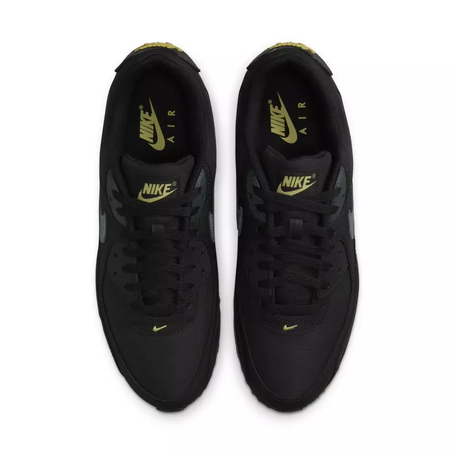 Nike-Air-Max-90-Batman-IB7680-001-3