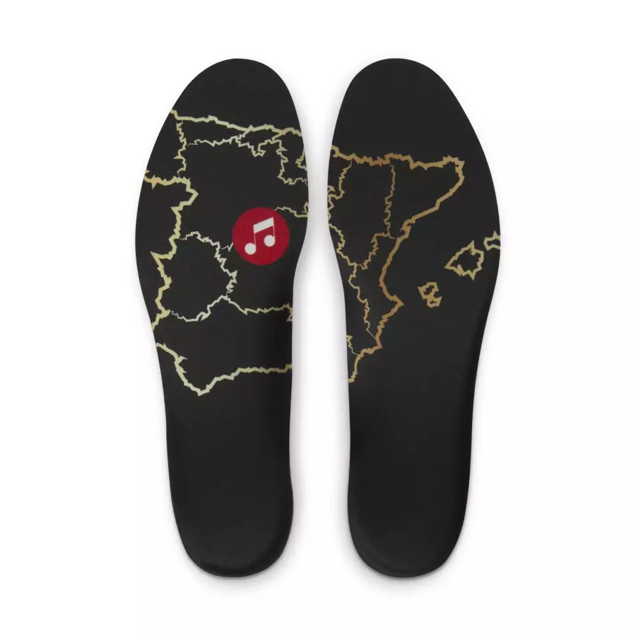 Nike-Air-Max-Dn-Doernbecher-IB6063-920-9