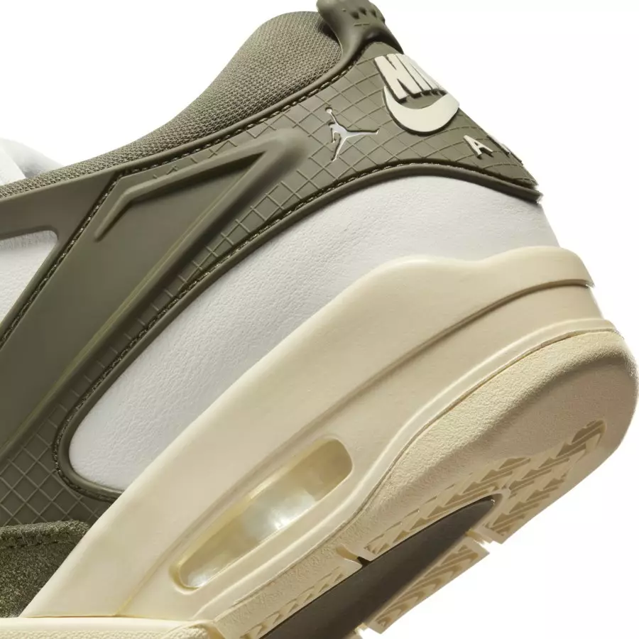 Air-Jordan-4-RM-Medium-Olive-FQ7940-121-7
