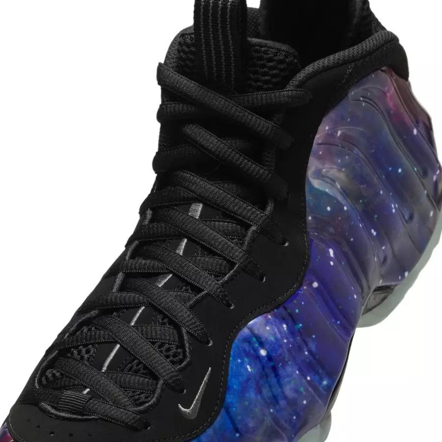 Mens-Nike-Air-Foamposite-One-Galaxy-FQ4303-400-6