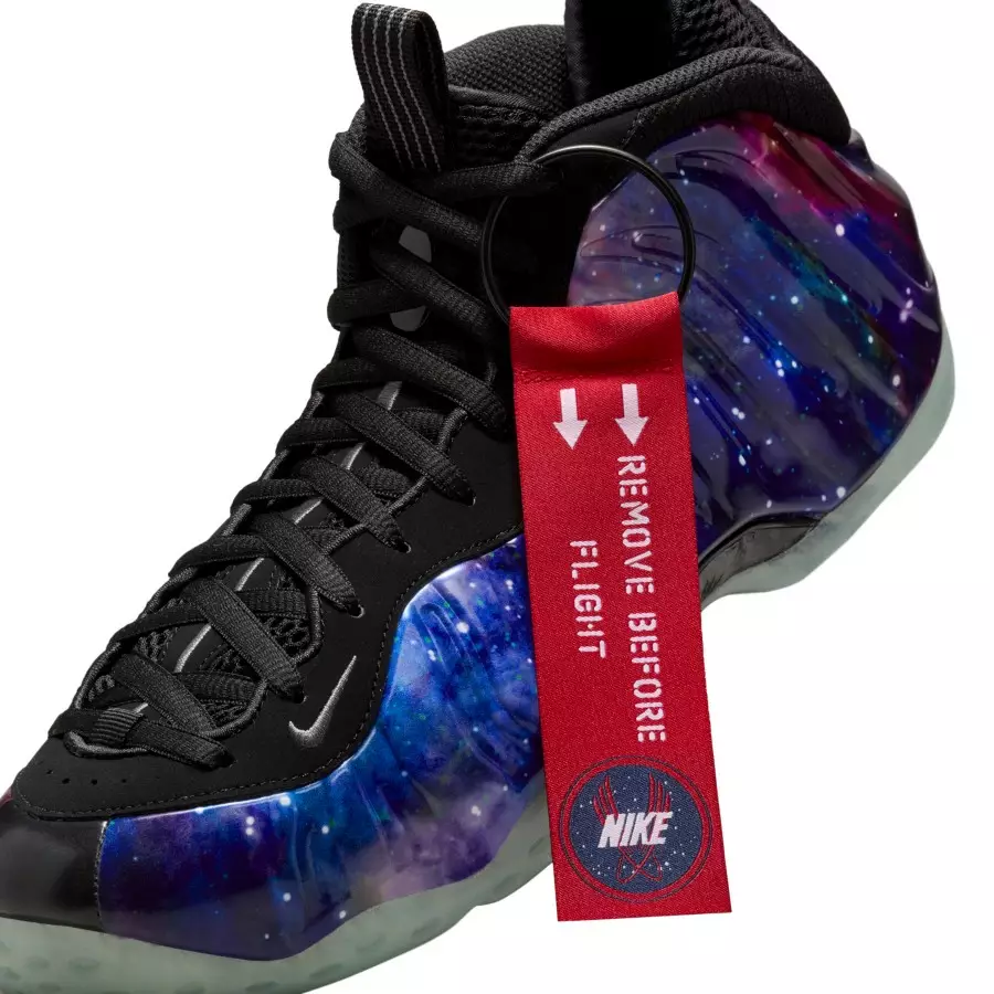 Mens-Nike-Air-Foamposite-One-Galaxy-FQ4303-400-8