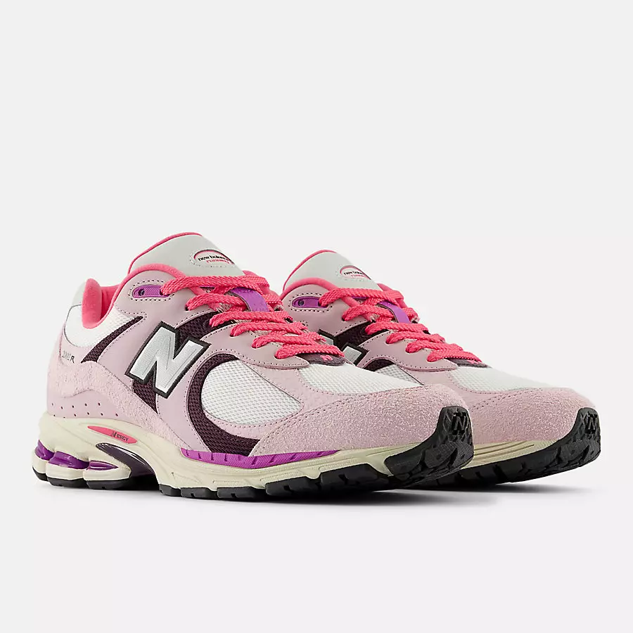 New-Balance-2002R-Twilight-Haze-Passion-Fruit-Dragon-Berry-U2002RTB-3