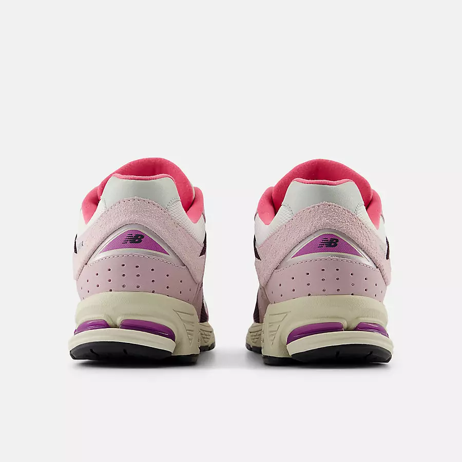 New-Balance-2002R-Twilight-Haze-Passion-Fruit-Dragon-Berry-U2002RTB-5