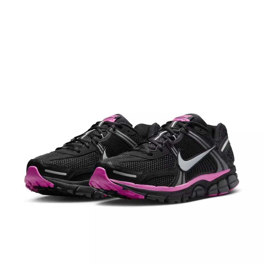 Nike-Zoom-Vomero-5-Black-Metallic-Platinum-Anthracite-Pink-FB9149-004-4