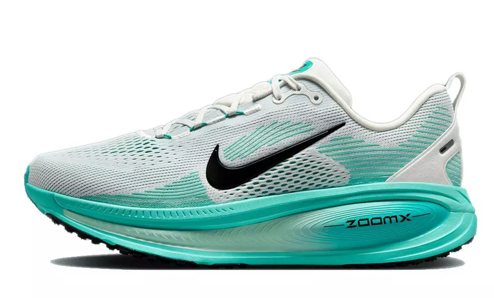 Nike Zoom Vomero 18 Light Blue