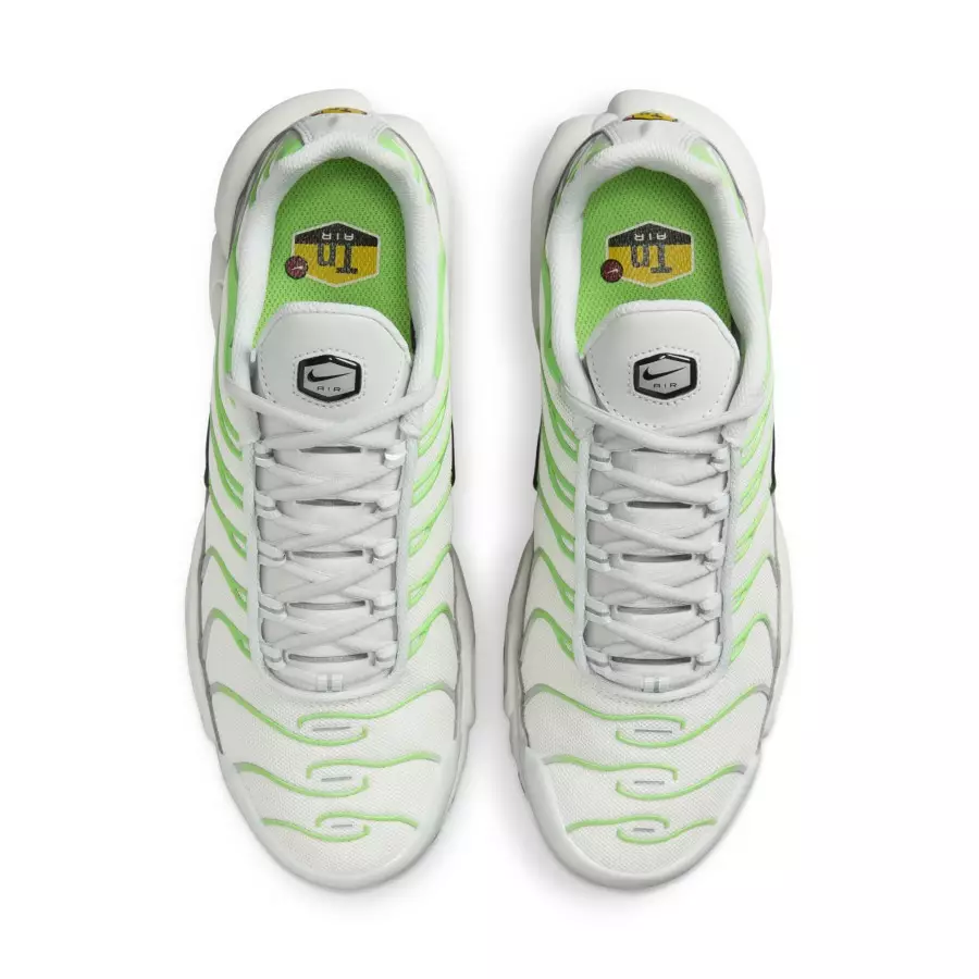 Mens-Nike-Air-Max-Plus-Green-Strike-DZ3671-001-3