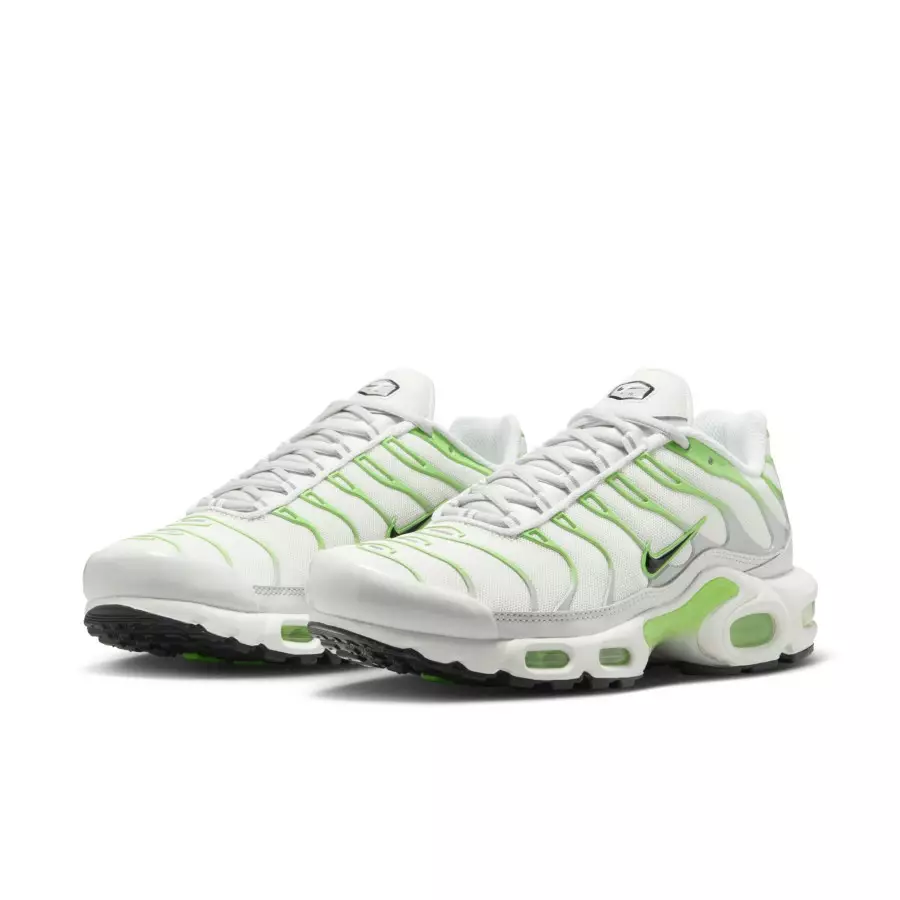 Mens-Nike-Air-Max-Plus-Green-Strike-DZ3671-001-4