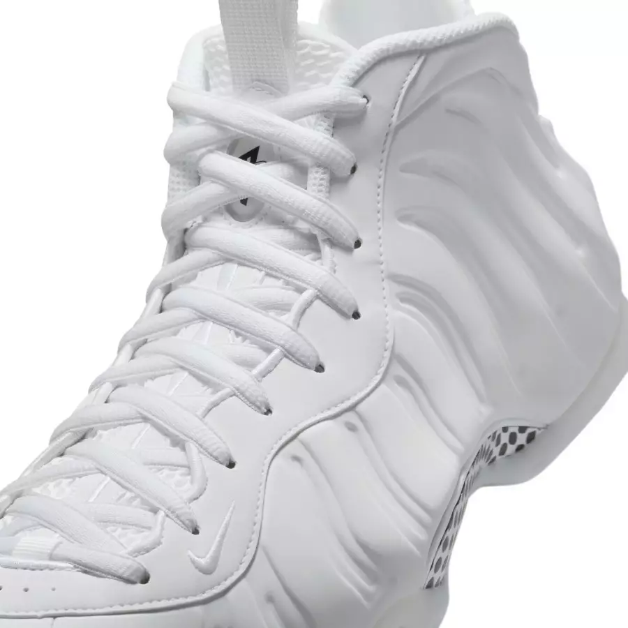 Nike-Air-Foamposite-One-White-HJ5195-100-6