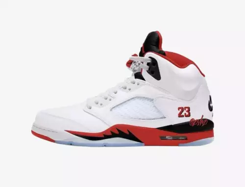 Découverte détaillée de la Air Jordan 5 « Fire Red » avec sa languette noire