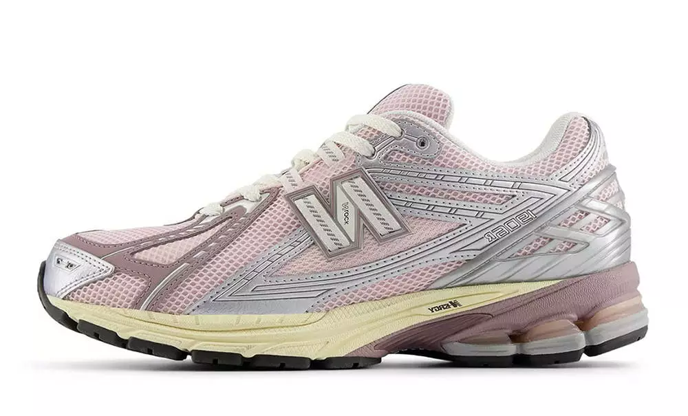 New Balance 1906R Silver Pink