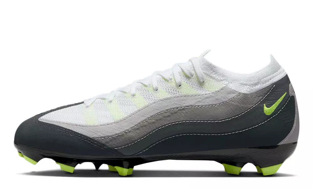 Nike Mercurial Vapor 16 Pro Neon