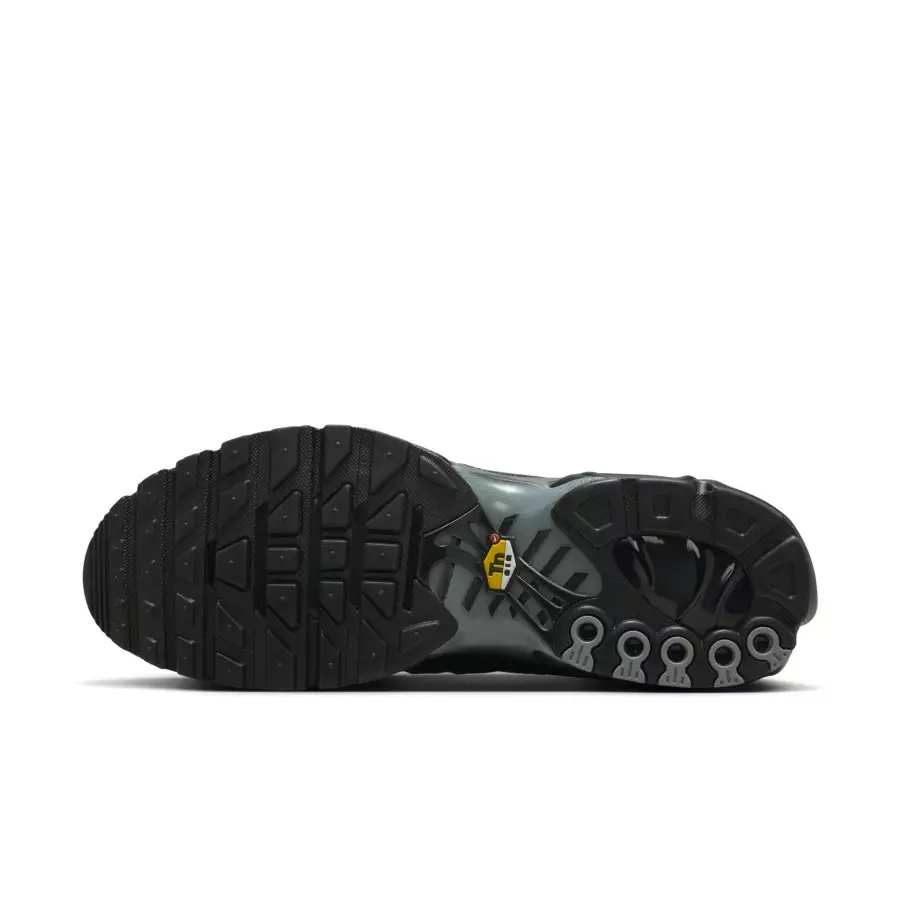 Mens-Paris-Saint-Germain-x-Nike-Air-Max-Plus-IB2253-001-1