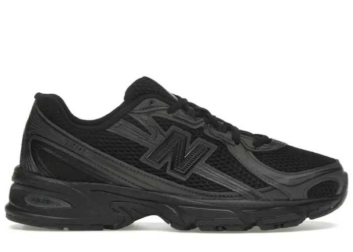 New Balance 740 Triple Black