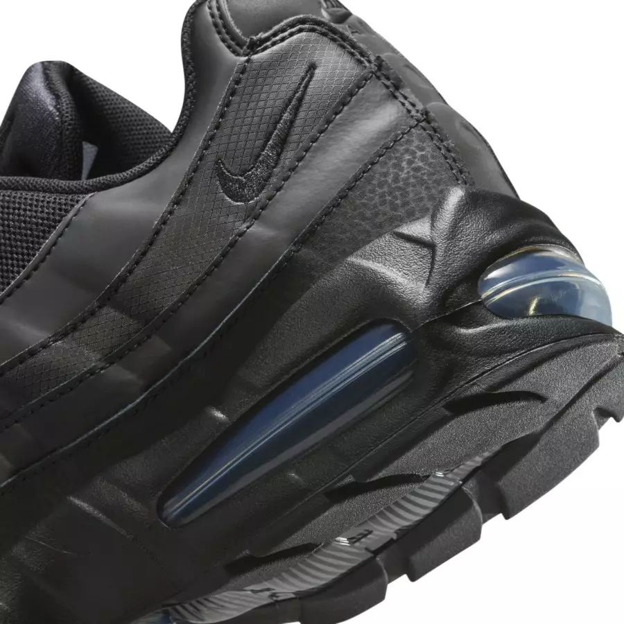 Nike-Air-Max-95-OG-Triple-Black-HM8755-001-7