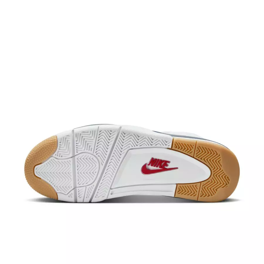 Nike-SB-Air-Jordan-4-Navy-DR5415-100-1