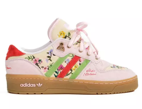 Where-sneakers.com célèbre la figure maternelle avec la adidas Rivalry Lo « Grandma’s Couch 2 »