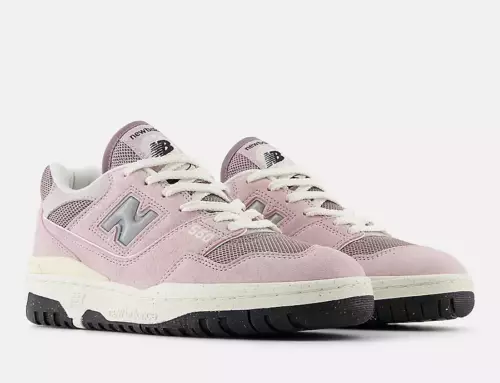 La New Balance 550 « Pink Suede » apporte une touche de douceur